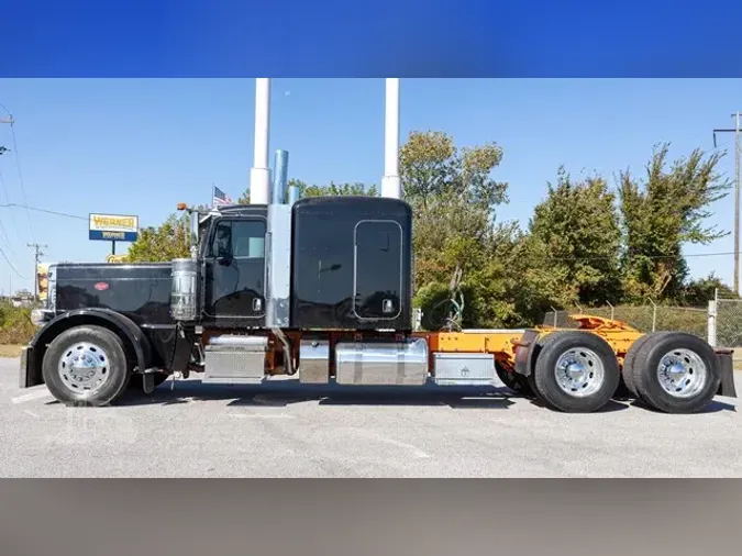 2022 PETERBILT 389