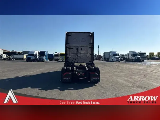 2020 FREIGHTLINER CASCADEVO1