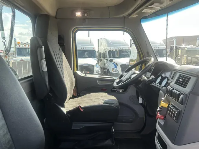 2021 Peterbilt 579