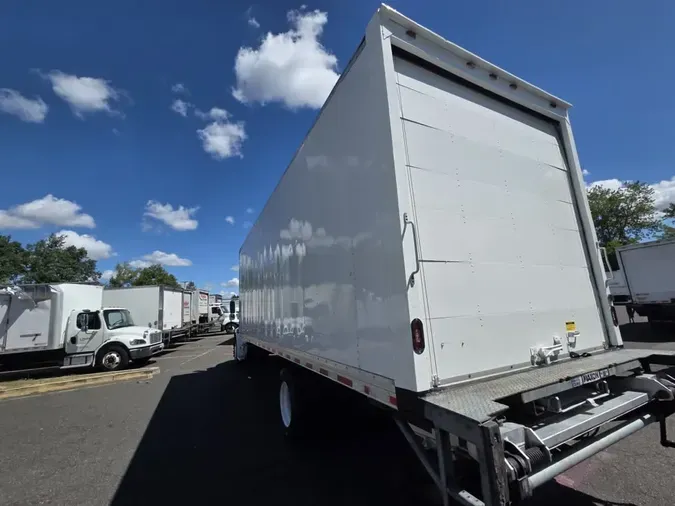 2019 FREIGHTLINER M2 106
