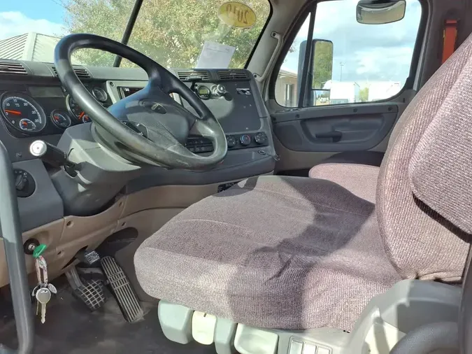 2019 FREIGHTLINER/MERCEDES CASCADIA 113