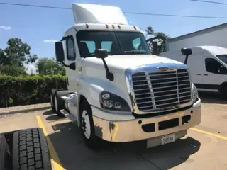 2017 FREIGHTLINER X12564ST