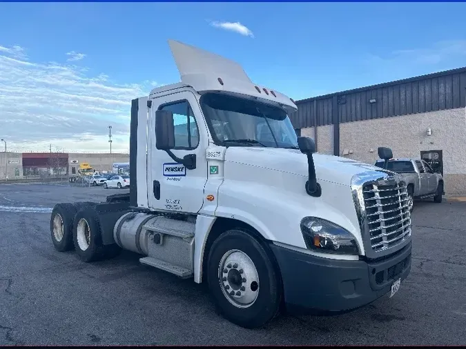 2018 Freightliner X12564ST4a53081782bc01f82ee39703bc45d5aa