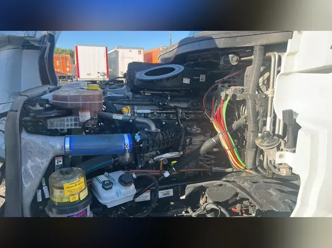2022 Freightliner Cascadia 126