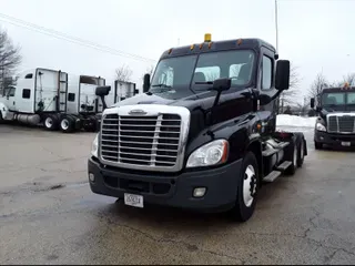 2015 Freightliner CASCADIA 125