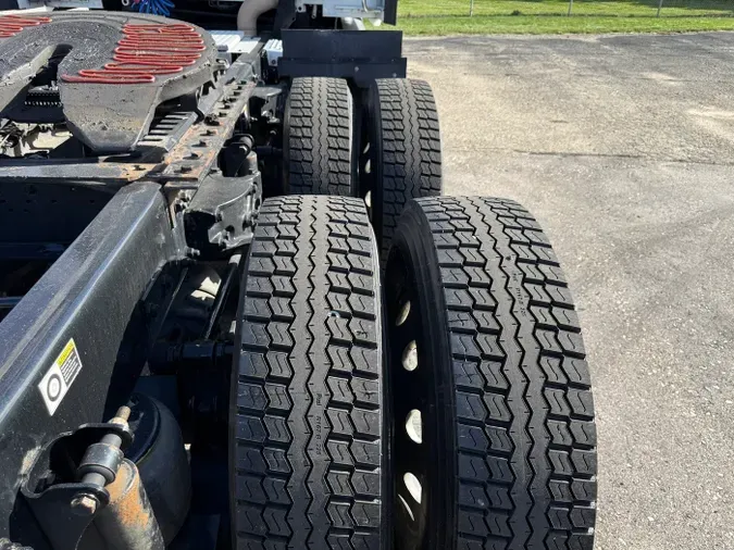 2022 Kenworth T6804a5aa945a4cbef9e469597c67eadb3ae