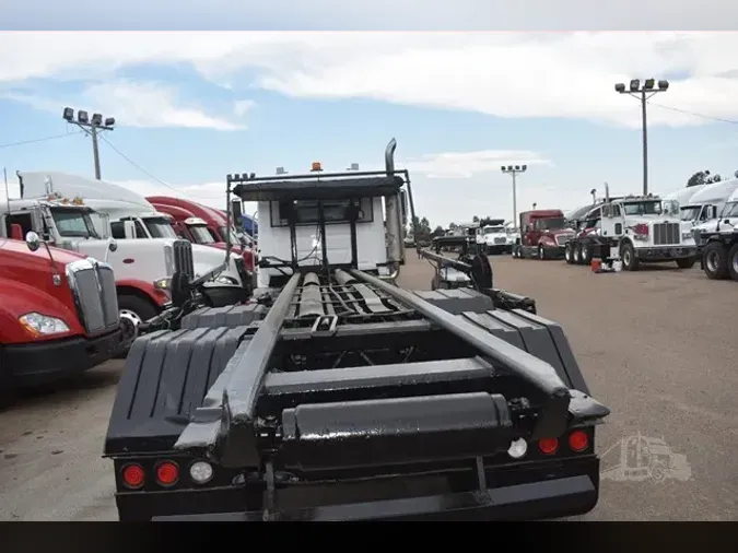 2006 MACK GRANITE CV713
