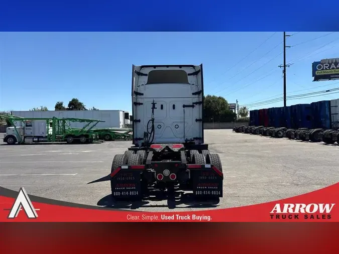 2022 FREIGHTLINER CA116
