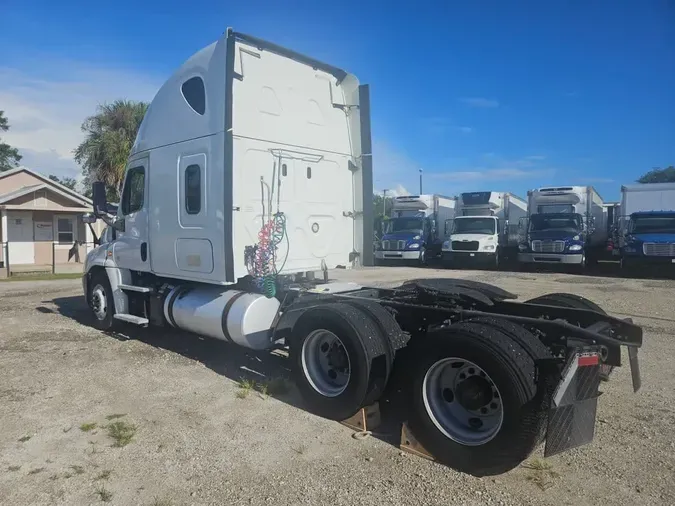 2018 FREIGHTLINER CASCADIA 125