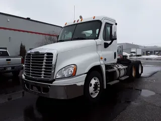 2015 Freightliner CASCADIA 125