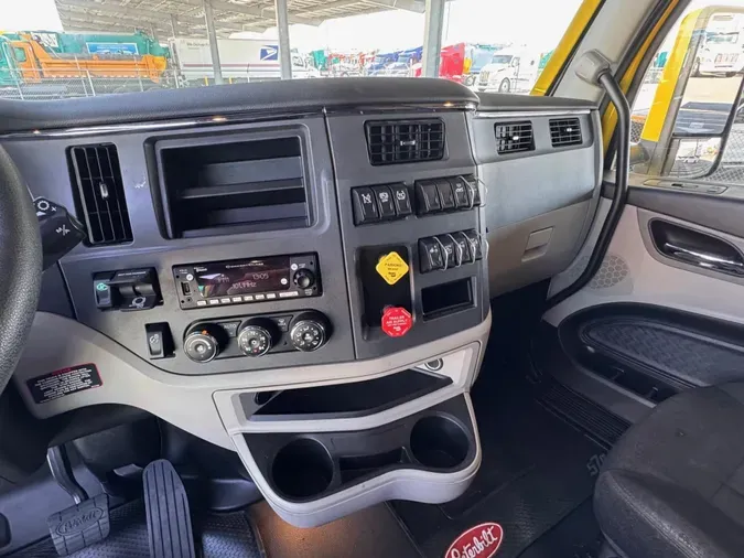 2024 Peterbilt 579