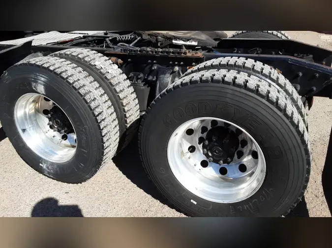 2022 Freightliner Cascadia 126