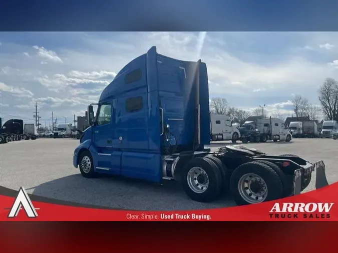 2020 VOLVO VNL760