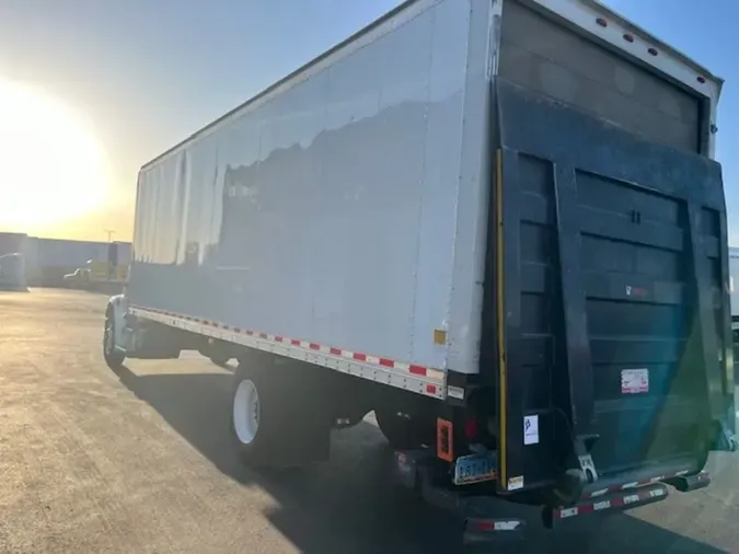 2018 FREIGHTLINER/MERCEDES M2 106