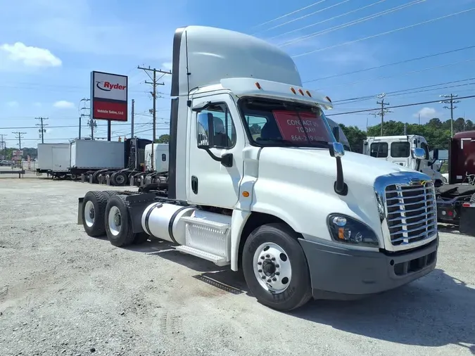 2016 FREIGHTLINER/MERCEDES CASCADIA 125