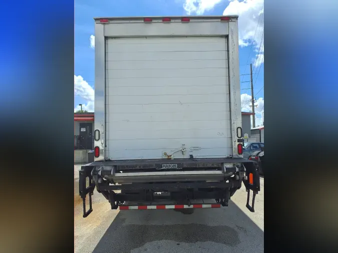 2017 FREIGHTLINER/MERCEDES M2 106