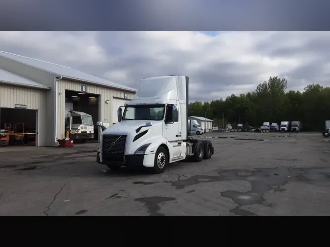 2019 Volvo VNL300