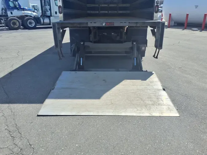 2019 FREIGHTLINER/MERCEDES M2 106