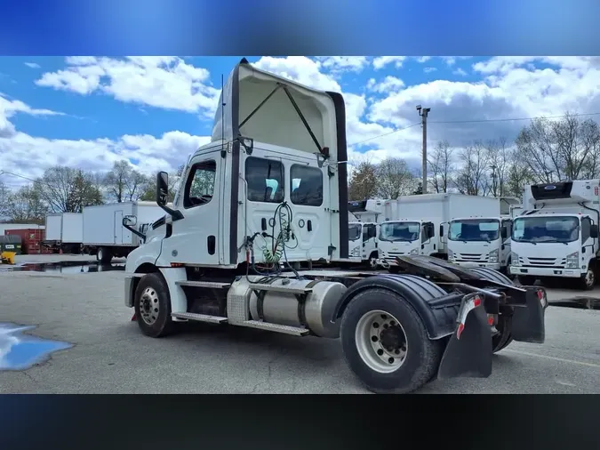 2022 FREIGHTLINER/MERCEDES CASCADIA PX12642ST