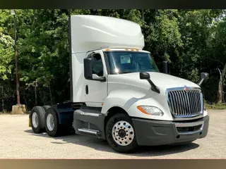 2021 INT LT625 6x4