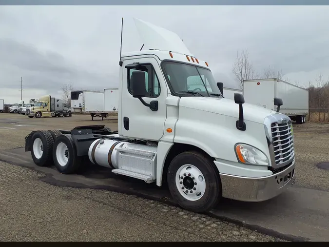 2019 FREIGHTLINER/MERCEDES CASCADIA 125