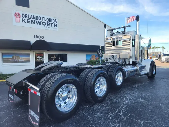 2026 Kenworth W900L4a7df24bdc26e7091ef9ec56b414f8cb
