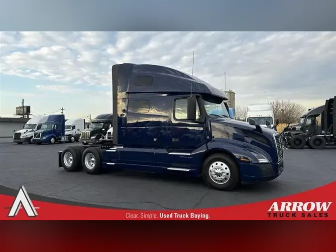 2022 VOLVO VNL760