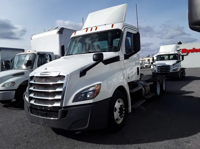 2018 FREIGHTLINER/MERCEDES NEW CASCADIA PX126644a826becdf6c3f2d647950b30a36624c