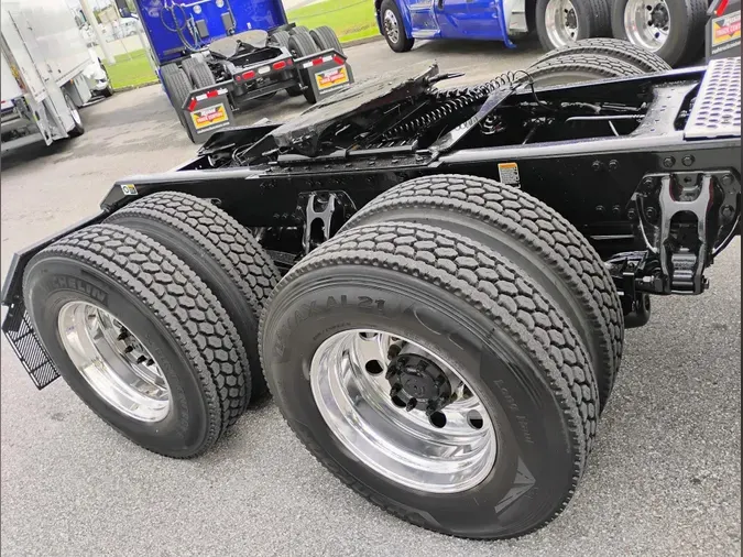 2022 Kenworth T680