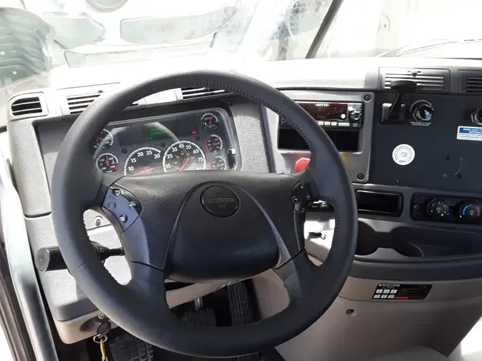 2017 FREIGHTLINER CASCADIA 125