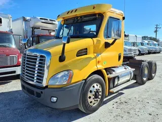 2017 FREIGHTLINER/MERCEDES CASCADIA 113