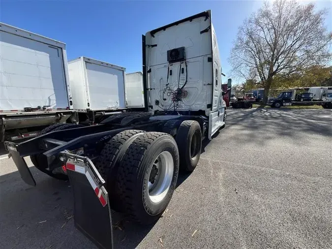 2019 FREIGHTLINER/MERCEDES CASCADIA 125