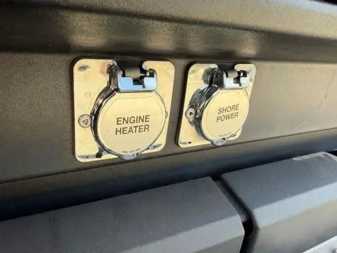 2023 Kenworth T680