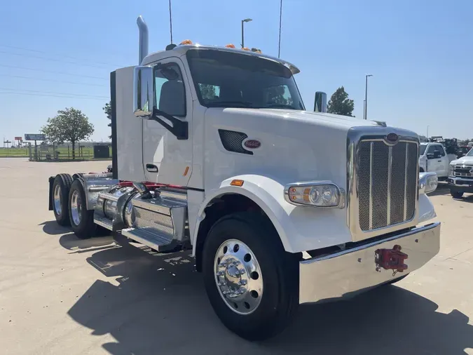 2022 Peterbilt 567