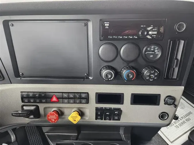 2020 FREIGHTLINER CA1164a92c102ea43b31ba7bb738df660958b