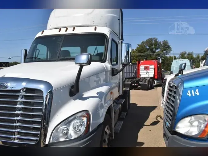 2018 FREIGHTLINER CASCADIA 125