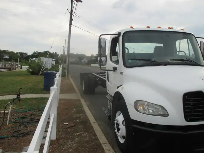 2008 FREIGHTLINER M2