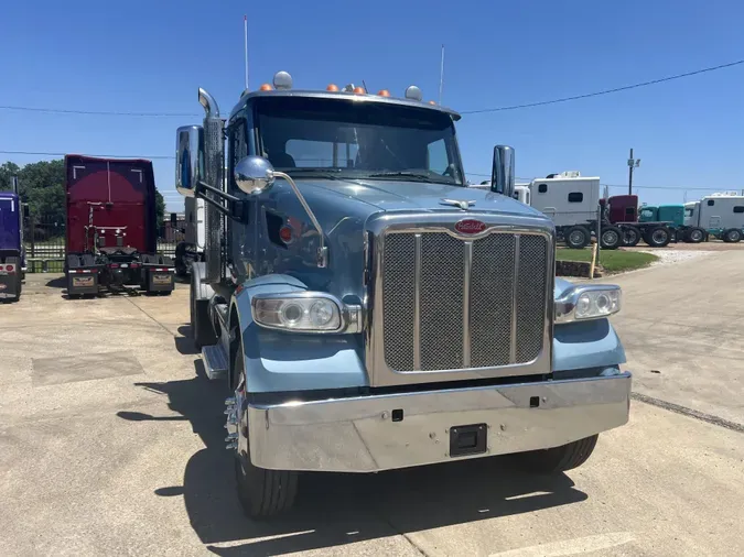 2021 Peterbilt 567