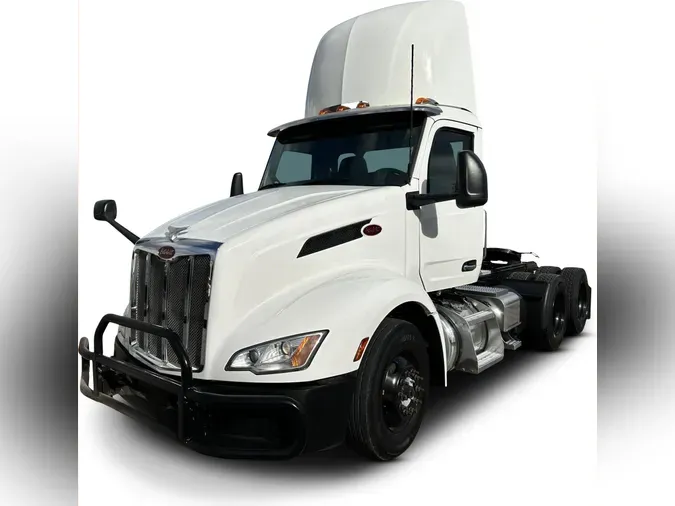 2023 Peterbilt 5794a97f3165274f85c4412ca5d3666b3f7
