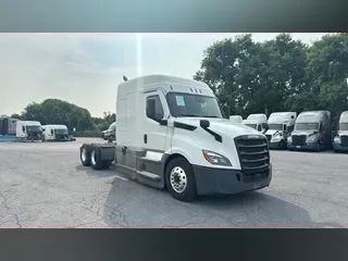 2021 Freightliner Cascadia 126