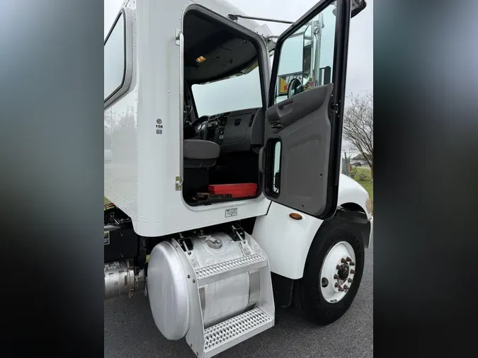 2018 Peterbilt 337