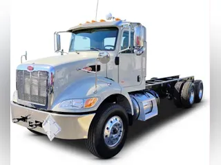 2020 Peterbilt 348