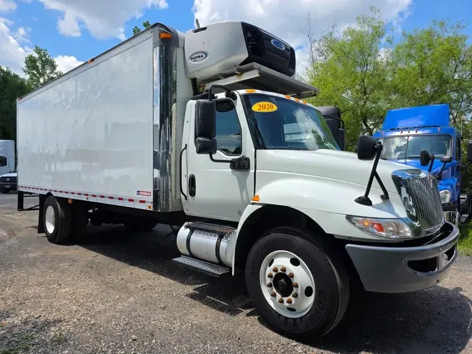 2020 NAVISTAR INTERNATIONAL MV607 (4X2)