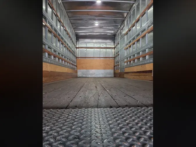 2019 FREIGHTLINER/MERCEDES M2 1064aa06af9e92bb7ffd0e45890ffb4d33f