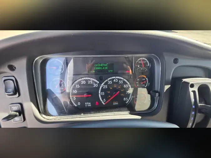 2019 FREIGHTLINER/MERCEDES M2 106