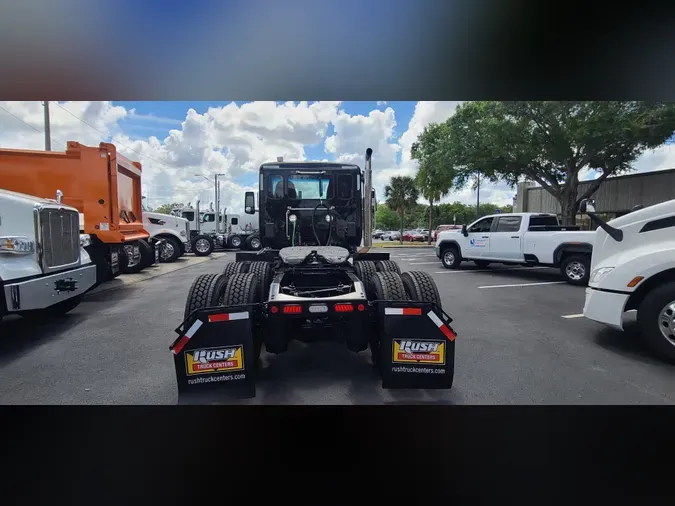 2023 Peterbilt 5674aa34c38345f93f5339b08548b5f5385