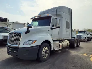 2019 NAVISTAR INTERNATIONAL LT625 SLPR CAB