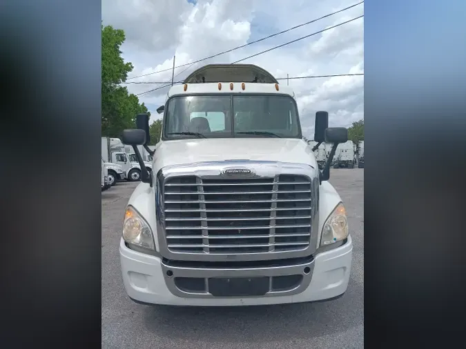 2017 FREIGHTLINER/MERCEDES CASCADIA 125