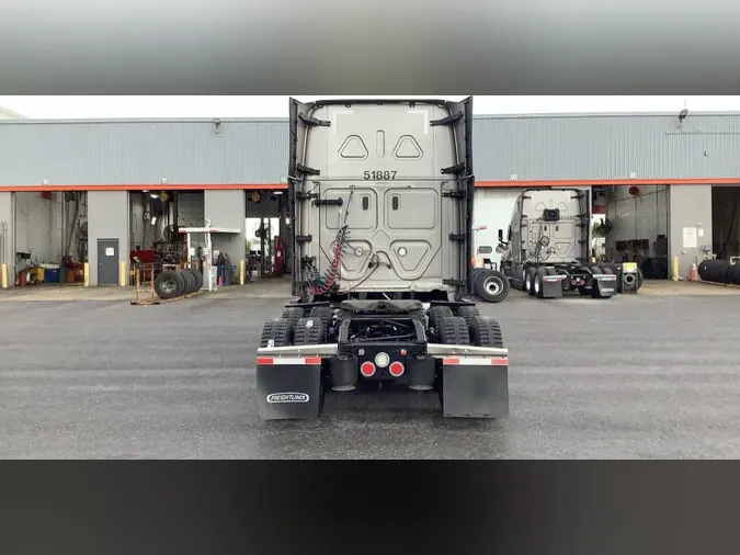 2021 Freightliner Cascadia