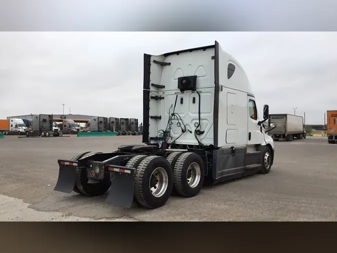 2020 Freightliner Cascadia